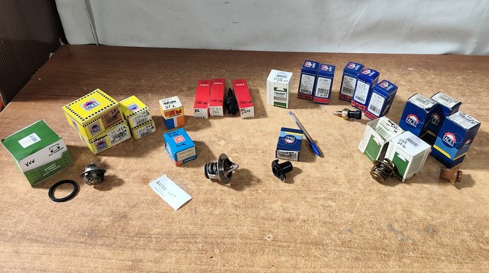 Item 16798 - Image 0