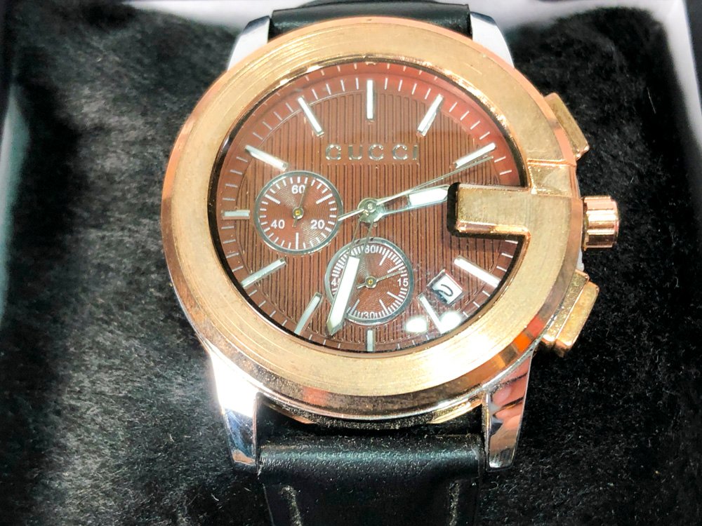 Reloj de oro con banda negra para caballero - imagen 3