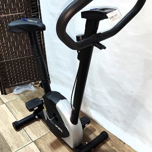 Bicicleta Fija de Ejercicio Kingsport Regulable con Computadora - imagen 4