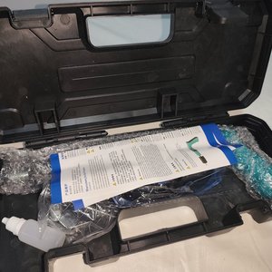 Remachadora/Clavadora para Fulminantes con Accesorios en Caja - imagen 6