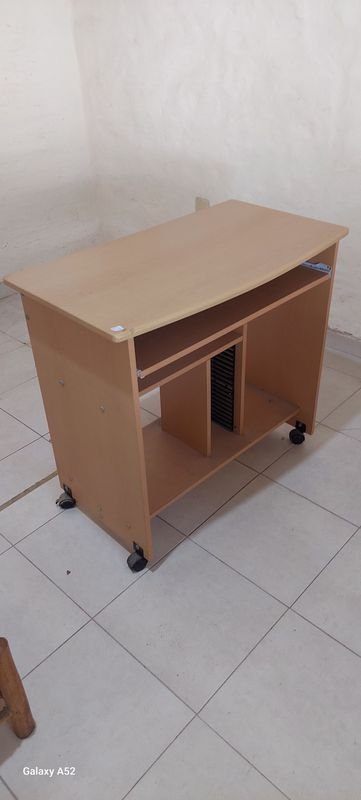 Escritorio en MDF de buena calidad - imagen 2
