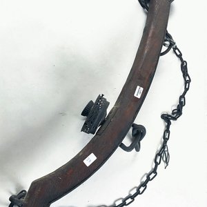 Lote siguiente: COlgante en madera y hierro 64 cm