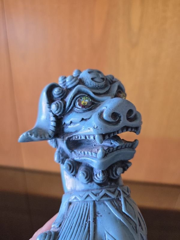 Estatua de perros en resina con ojos brillosos - imagen 5