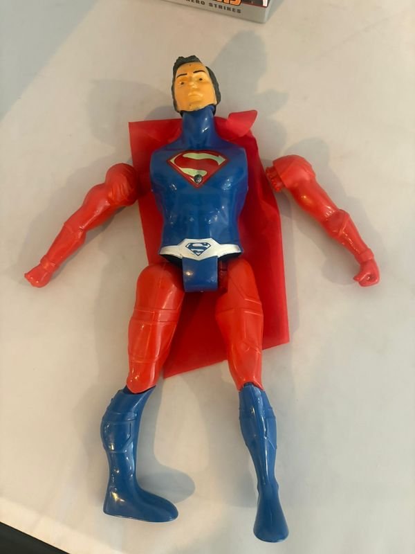 Juguete articulado de Superman - imagen 2
