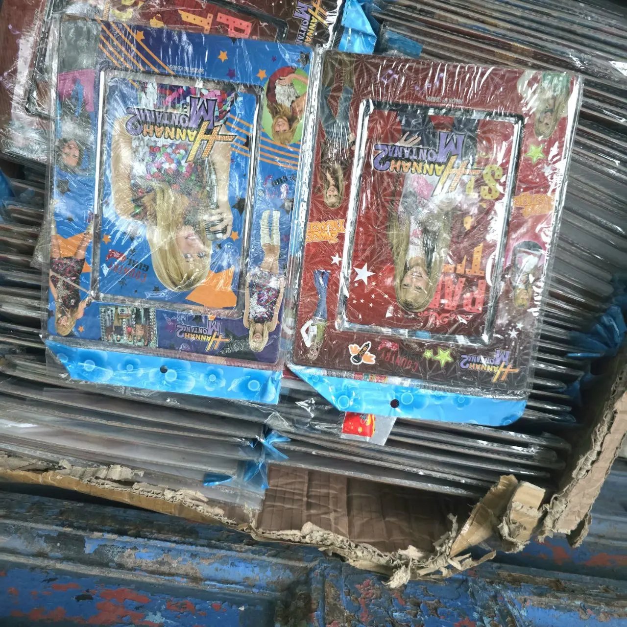 Lotes de Portraits y Accesorios de Hannah Montana