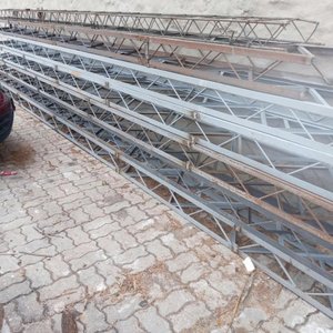 Amplio Lote de Materiales de Construcción y Hogar