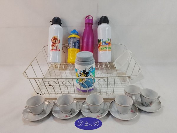 Juego de Tazas de Café con Escurridor y Botellas