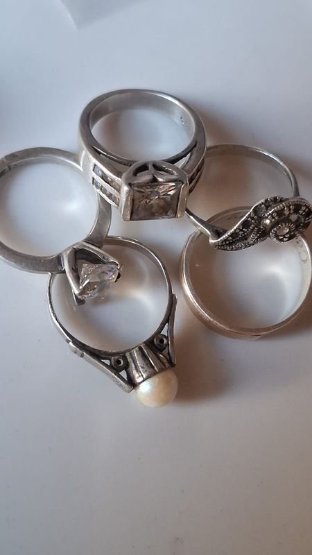 Anillos de plata y oro con diseño único - imagen 3