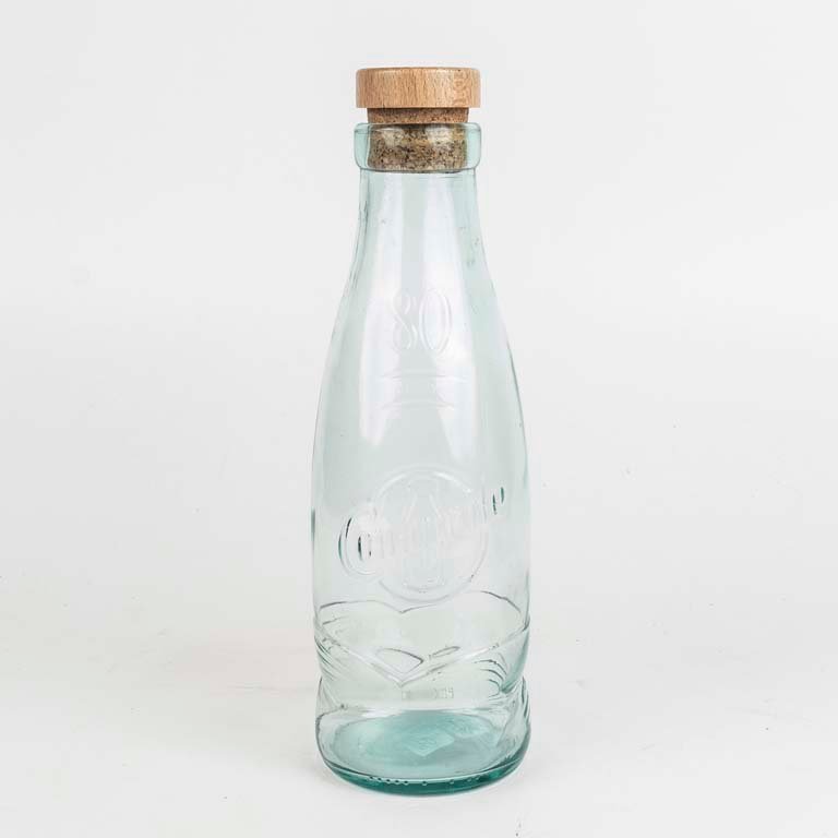 Botella de leche de 1L conmemorativa de los 80 años de Conaprole