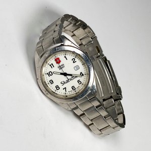 Reloj de Pulsera Caballero Swiss Army Skandia, Malla de Metal - imagen 2