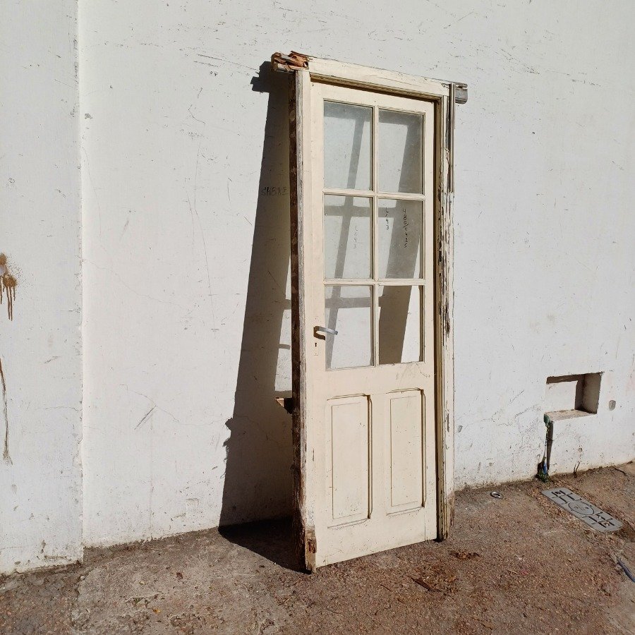 Puerta de tablero colonial con pinotea y vidrios - imagen 4