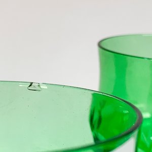 Cinco Copas de Cristal Verdes Facetadas con Decoración de Espigas - imagen 3
