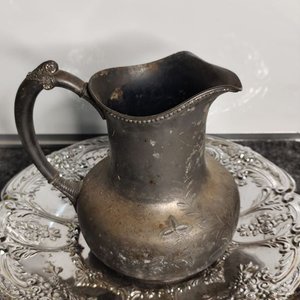 Jarra y Plato Decorativo "Superior Silver Co." - imagen 9