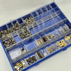 Organizador de Tornillos y Tuercas con Compartimentos - imagen 3