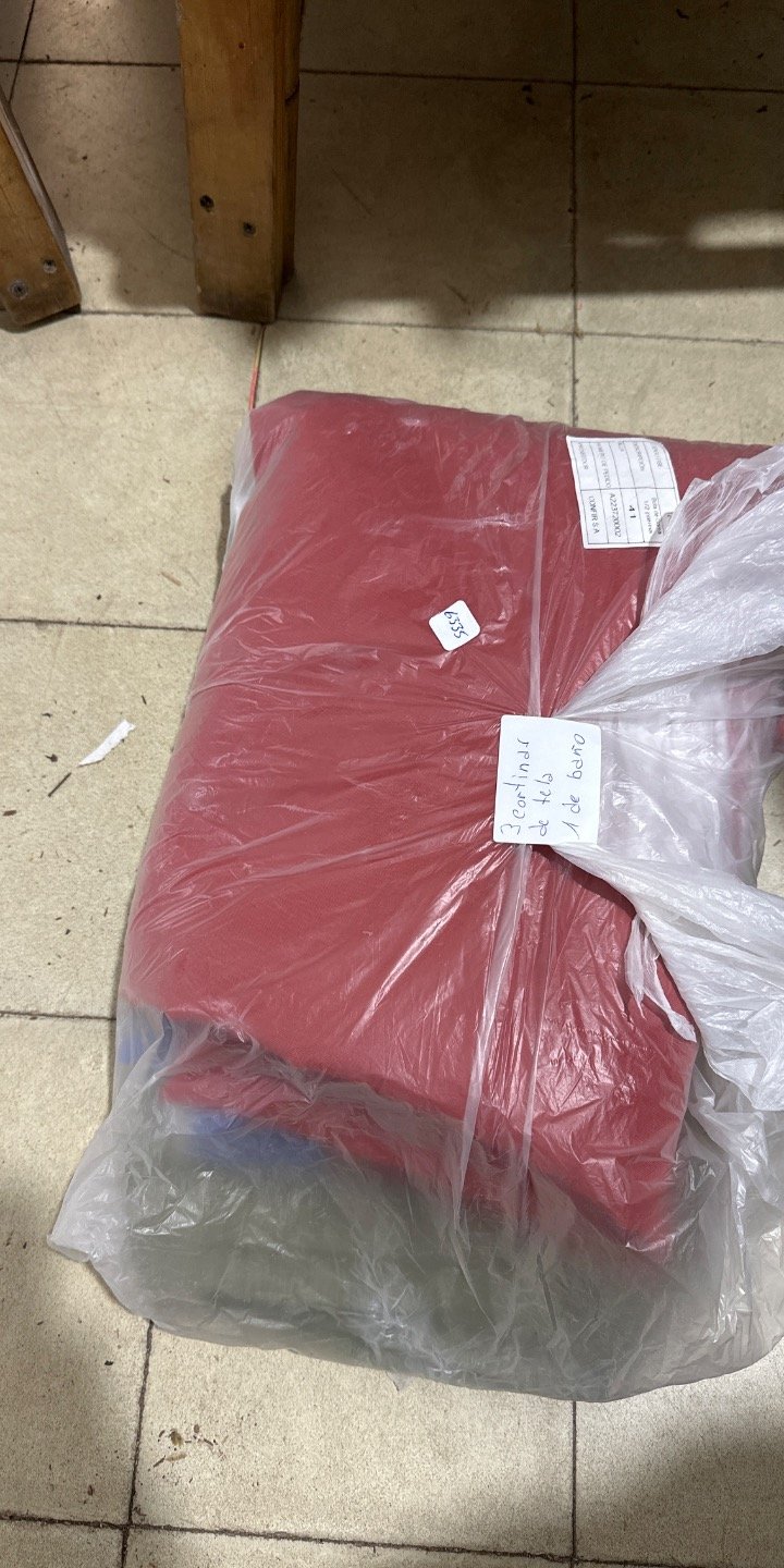 3 Cortinas Rojas