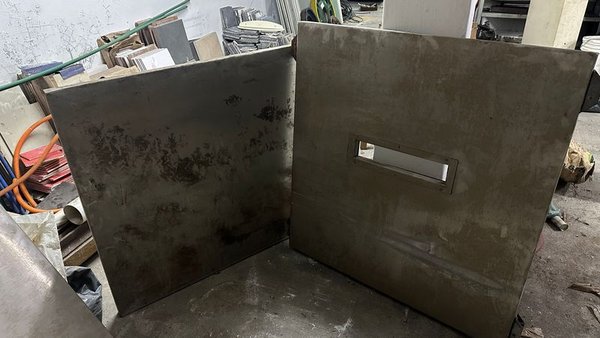 Puertas y mesadas de acero inoxidable - imagen 2
