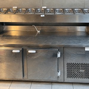 Lote siguiente: Lote #030 – Bajo mostrador en acero inoxidable con topinera marca ¨Gelopar¨ modelo 800 16.01.3, dos puertas – 190x70x130cm