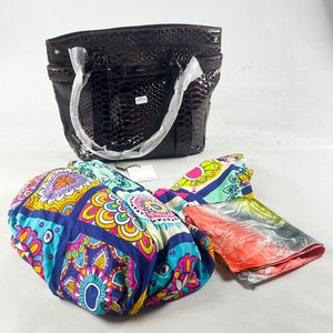 Cartera Calvin Klein Marrón Reptil con Pañuelos Estampados - imagen 1