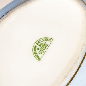 Dos Cofres de Porcelana Francesa Limoges y Checa con Decoración Floral y Damas - imagen 8
