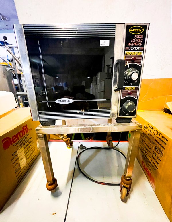 Estufa Horno eléctrico automático marca NARDELLI - imagen 1