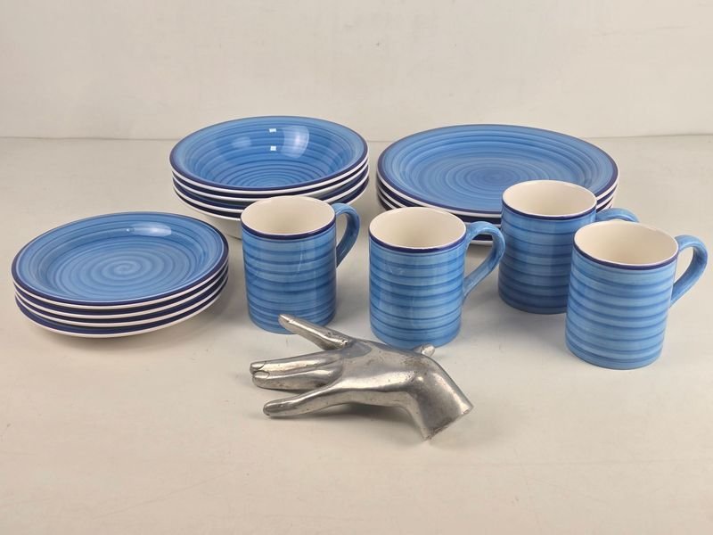 Juego de Vajilla Cerámica Azul Rayado para 4 Personas
