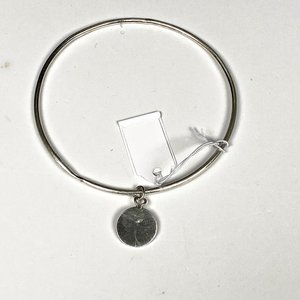 Lote siguiente: Pulsera Esclava de Plata con Medallón para Grabar