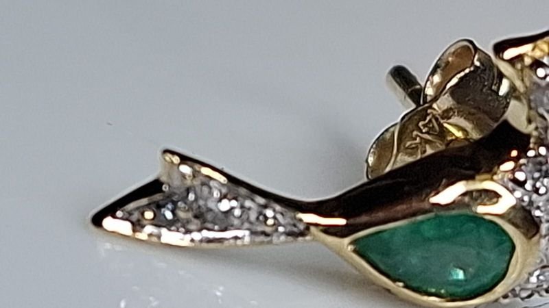 Re lindas las caravanas para niñas con rubi y Esmeralda en oro 14k - imagen 7