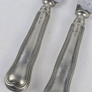 Par de Cuchillos de Mesa Alemanes con Grabado de Animal y "Patent" - imagen 6
