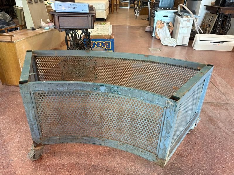 Item 896918 - Image 1