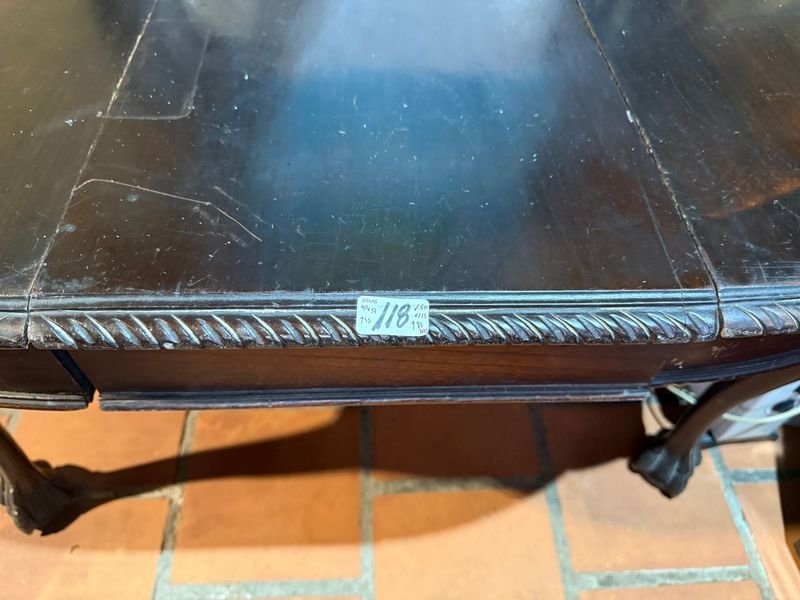 Juego de Comedor Estilo Reina Ana con Mesa Extensible y 6 Sillas