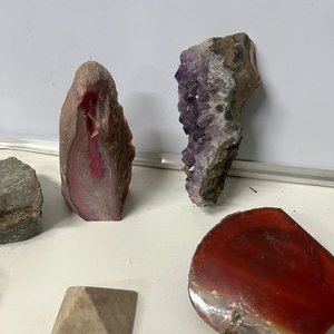 Lote Variado de Piedras Naturales, Caracoles y Pirámides Decorativas - imagen 5