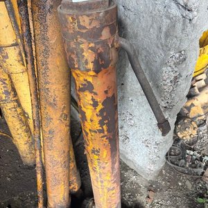 Lote de Cilindros Hidráulicos Usados para Maquinaria - imagen 3