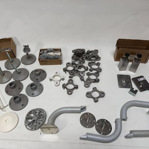Lote siguiente: Lote de Uniones IKEA, Pies Regulables y Soportes de Pared