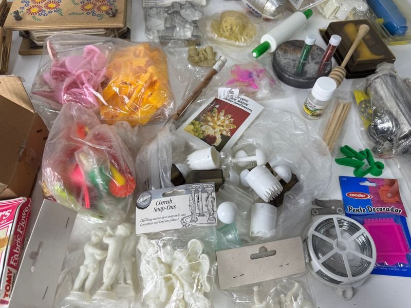 Lote de materiales para manualidades en excelente condición - imagen 9