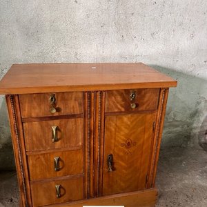 Mueble de Madera con Cajones y Puerta - imagen 5