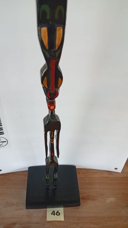 Lote siguiente: Escultura en madera de gran calidad