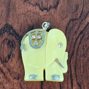 Colgante de Elefante en Hueso y Metal con Cristales - imagen 1