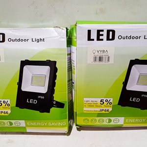 Lote anterior: 2 Focos LED Exterior 150W IP66