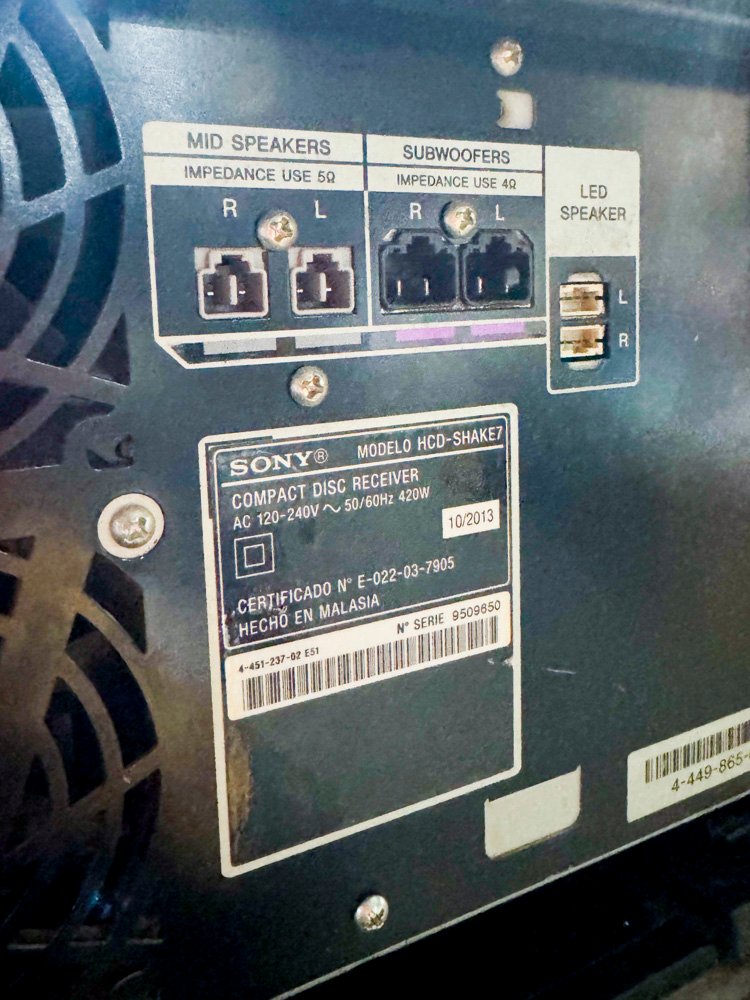 Equipo de música Sony con control - imagen 6