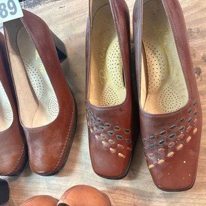 Lote de 5 Pares de Zapatos de Cuero para Mujer - Talle 36 - imagen 7