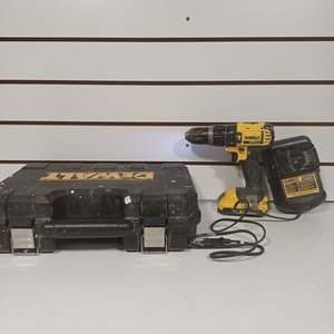 Taladro Atornillador Dewalt 20V con Cargador, Batería y Valija - imagen 3