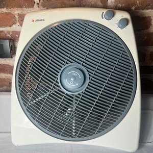 Lote siguiente: Ventilador Turbo James Blanco