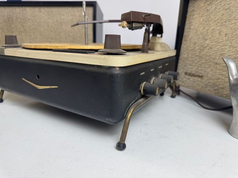 Antiguo audio pasadisco RCA Victor - Equipamiento de Audio Clásico - imagen 4