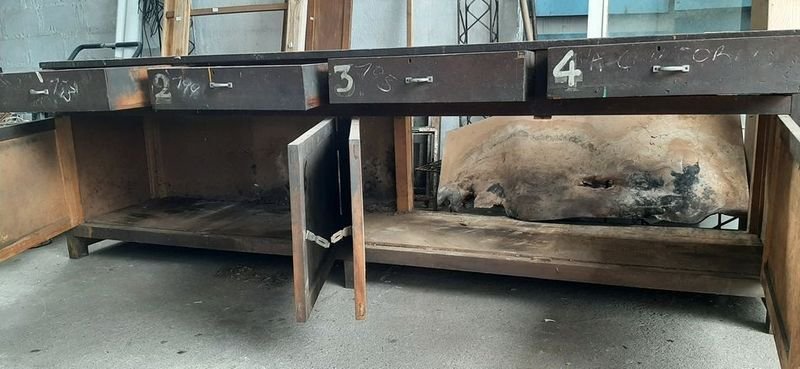 Mueble de Madera de Trabajo con 4 Cajones y 4 Puertas - imagen 3