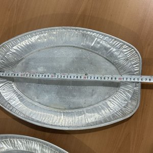 Lote de 5 Bandejas Ovaladas: Peltre/Platino, Plástico y Metal Grabado - imagen 9