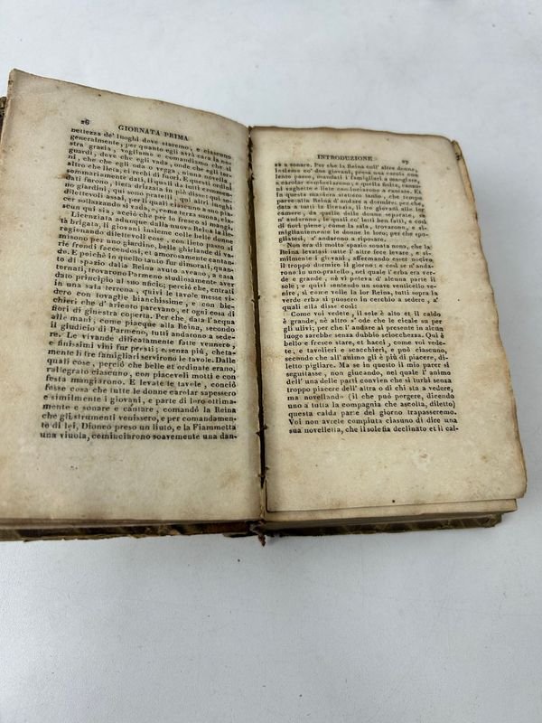 Libro antiguo de Decamerón de Giovanni Boccaccio, edición de 1827 - imagen 3