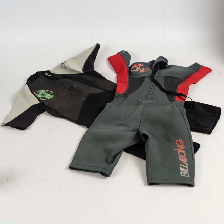 Lote anterior: Trajes de neopreno para niño