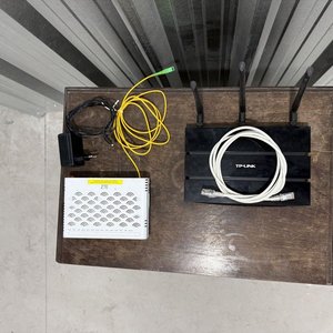 Lote siguiente: Router Wi-Fi TP-Link y ONT ZTE