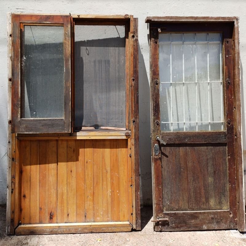 Puerta de entrada con reja y marco + tramo fijo con ventana batiente de 2 hojas - imagen 5