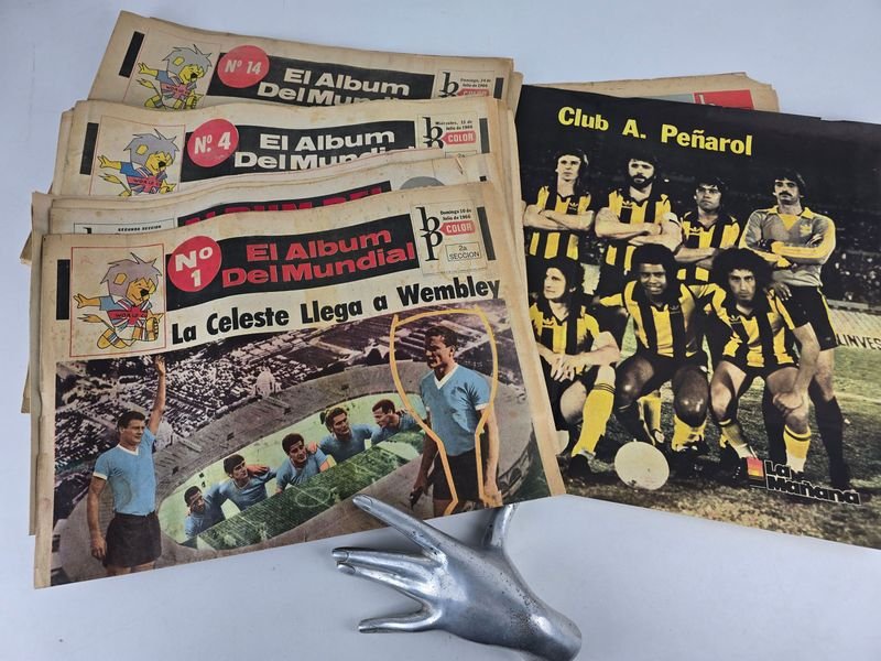 Selección de Diarios y Suplementos Deportivos Uruguayos: Mundial 1966 y Club A. Peñarol